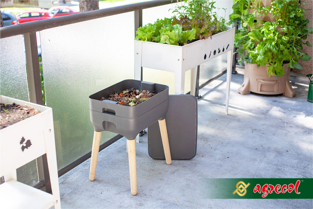 how to make a composter on the balcony