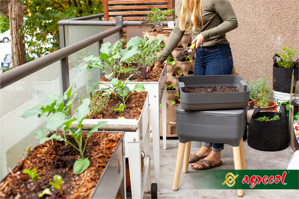 how to make a composter on the balcony